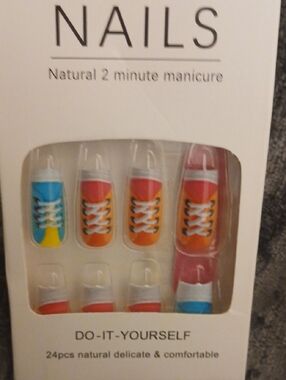 DIY "SNEAKER" FINGERNAILS, ASSORTED COLORS MEDIUM LENGTH